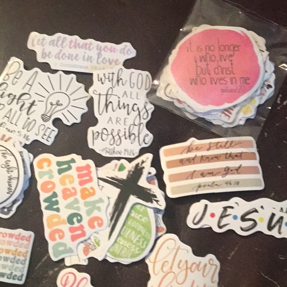 Christian decor bundle - Picture 9 of 9